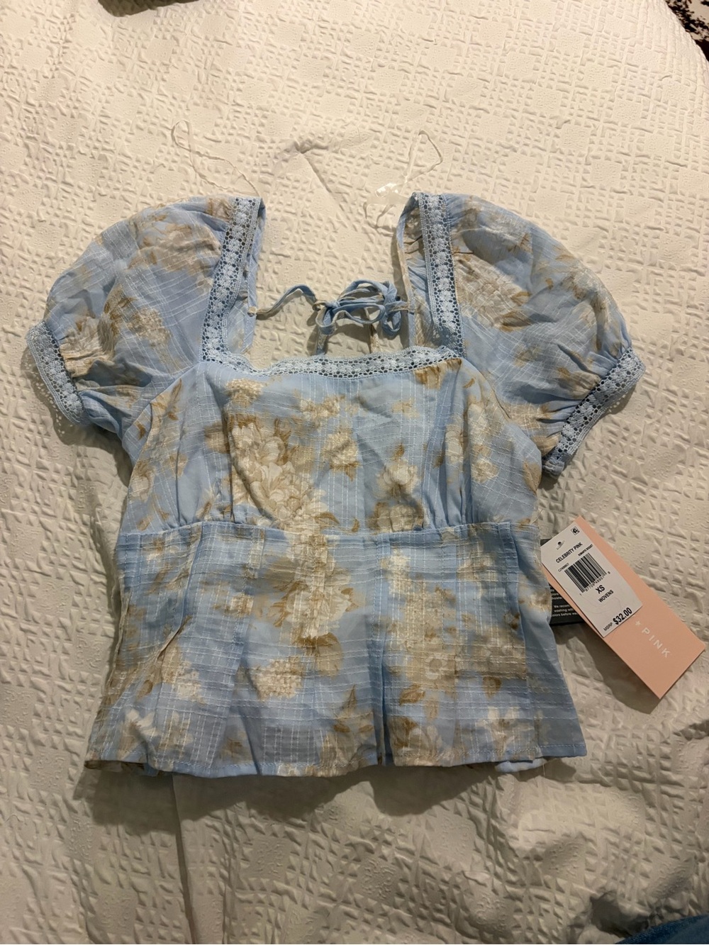 Celebrity Pink Light Blue Floral Puff-Sleeve Square Neck Top